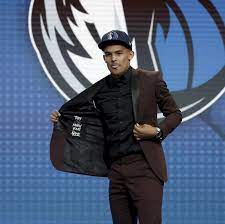 Trae young channels ac/dc with suit shorts at nba draft. Hawks Acquire Point Guard Trae Young In Swap Of Top 5 Picks