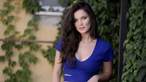 Born on 4th november, 1993 in adana, turkey, she is famous. Pinar Deniz Kimdir Kac Yasinda Iste Pinar Deniz In Oynadigi Diziler Son Dakika Haberleri Milliyet