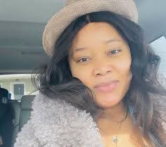 Vivian Victory's Instagram, Twitter & Facebook