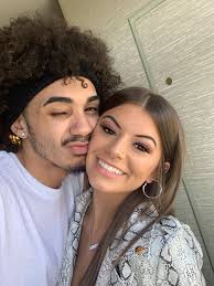 Venus Robinson (@venus_robinson)