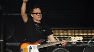 Hoppus, who has played bass and sung in the band since its formation, posted the news in an instagram story earlier today (july 23). D Rgubkncokoxm