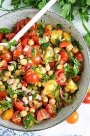 Knusprige Kichererbsen Tomaten Salat Rezept Mit Cumin Und Petersilie Vegan Glutenfrei Salat Rezepte Vegan Rezepte Gesunde Rezepte