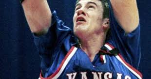 Allen Fieldhouse excitement is still the best basketball memory for Nick  Collison