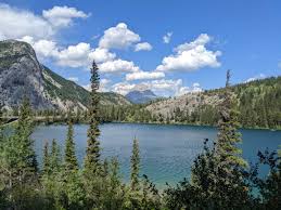 Emerald Lake - Crowsnest Pass - A walk and a lark