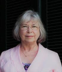 Sonya Everett's Instagram, Twitter & Facebook