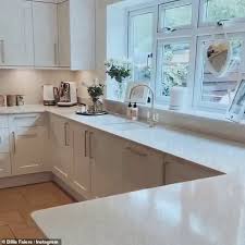 See more of billie faiers on facebook. Billie Faiers Shows Off Marble Kitchen Renovation At Essex Home Daily Mail Online