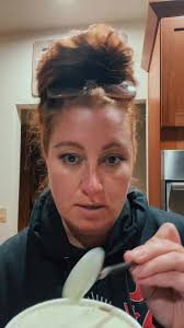 #ranch #ranchdressing #cleanranchdressing #healthyranchrecipe  #cottagecheese #cottagecheesehack #cottagecheeseranchdressing #fyp  #caloriesandcocktails