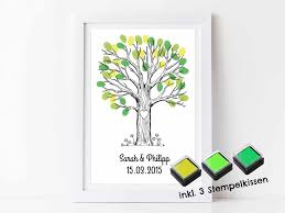 Wir wissen, dass das gästebuch die besten erinnerungen an ihre hochzeit hält. Fingerabdruck Gastebuch Baum Fur Deine Hochzeit Personalisierter Baum Mit Stempelkissen Individuell Gastebaum Motiv Baum Gross Schwarzweiss Papierdrachen