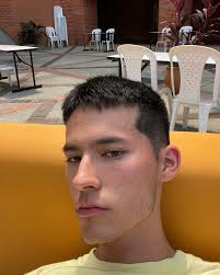 Daniel Ruales (@dxniel___15) • Instagram photos and videos