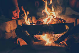 Knowing how to build a campfire using these seven different types of campfires will suit your camping needs, ranging from generating a heat start building a campfire pyramid by placing three to four of your largest logs on the bottom, facing the same way with no separation between each. How To Make A Campfire The Right Way My Open Country