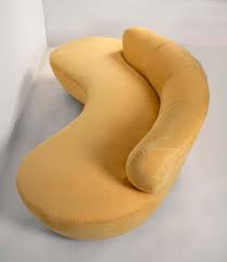 Beautiful vladimir kagan for preview serpentine sofa, commonly referred to as a cloud sofa due to it's unique, curvy shape. Vladimir Kagan Cloud Sofa For Directional With Oak Pedestal Base 20c Design