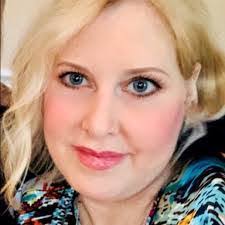 Lynn Criss's Instagram, Twitter & Facebook