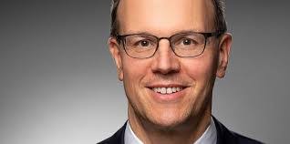 Martin Roll's Instagram, Twitter & Facebook