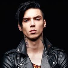 Andy created a band, biersack, while in 8th grade and would pass his cds to everyone he knew! Band Imagines Call Out Andy Biersack Imagine