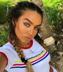 Sommer's also have a hidden side too. Who S Sommer Ray Sommer Ray S Workouts Butt Clothing Etc