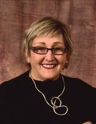 Elaine Mate's Instagram, Twitter & Facebook