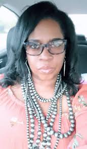 Good morning everyone God Is Awesome 🙏🏾 Happy Sunday we still outside  today enjoying this holiday weekend. I have a lot to say but little time to  say it so I will