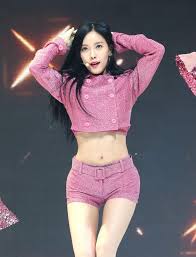 This Idol Drops Jaws With Her Tiny Ant Waist T Ara Hyomin Women Fashion