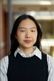 Jennifer Qiu's Instagram, Twitter & Facebook