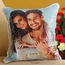 Looking for the perfect valentine's day gift for your significant other? Valentine Gifts For Him Online Best Romantic Valentine S Day Gifts For Men In India Ferns N Petals