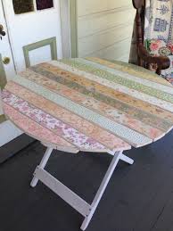 Mod Podge Table So Cute Maybe Then Sand It Down So It Looks Really Worn Decoupage Furniture Decoupage Table Recycled Furniture