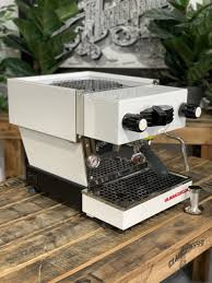Now you can bring a petite version of this trusted workhorse home to craft cafe quality espresso drinks with the la marzocco linea mini. Buy La Marzocco Mini Coffee Machine Coffee Machine Warehouse