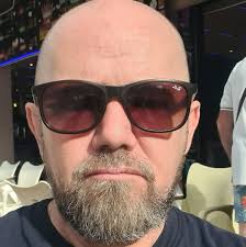 How far is the soul bar from the hotel. Is it walkable for someone with  slight dissabilty. Thanks.