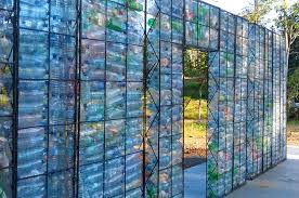 Der spinden haus shopping der spinden haus. Ein Haus Aus Plastikflaschen So Sieht Das Aus