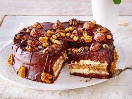 Ferrero Rocher Torte Rezept Rocher Torte Kuchen Und Torten Und Ferrero Rocher Torte