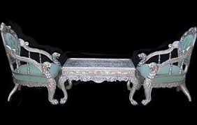 كنب كلاسيك باللون الفضي حواء