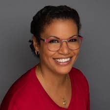 Sonya Berg's Instagram, Twitter & Facebook