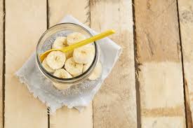 The banana plant grows 10 to 26 feet and belongs to the musaceae family of plants along with plantains. Cosa Mangiare Prima Della Palestra I 10 Cibi Ideali
