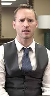 Justin Alvis's Instagram, Twitter & Facebook