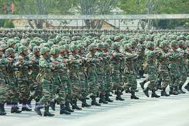 You can see military vehicles and weapons such as japanese canon and british armor train. Berkawad Di Bandar Tentera Darat Port Dickson