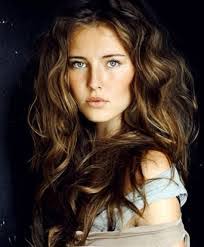 Helena James's Instagram, Twitter & Facebook