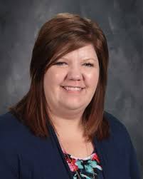 Lisa Moellering's Instagram, Twitter & Facebook