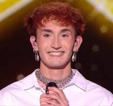 Star Academy 2025 : Victor bouleverse le premier prime avec "My Way", sa  prestation lui offre l'immunité ! Voir le 1er commentaire