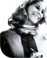 IN THE WNTER OF1c;74 123 ART DIRECTOS, COPY WRITERS AND GRAPHIC DESIGNERS  SPENTATOTAL OF523D HOUS JUDGING 1, ,. PIECES OF DESIGN