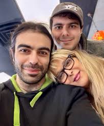 When 11 years ago , Life Took Him Away But Love Remains in Ali and Paymon I  love my kids to bits. They are truly amazing. Every day, I feel grateful for