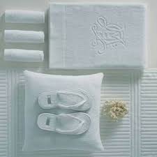 Luxurious Hotel Amenities To Enjoy At Home Bath Towels Luxury Hotel Amenities Hotel Towels