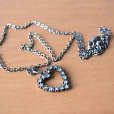 How To Remove Rust From Jewelry Ehow Cleaning Silver Jewelry Cleaning Jewelry Jewelry