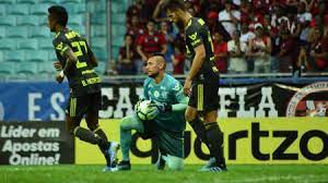 Fim do primeiro tempo e por enquanto bahia 3x0 flamengo. Com Tres Gols De Gilberto Bahia Vence Flamengo Na Arena Fonte Nova 04 08 2019 Uol Esporte