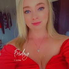 Janet Rincon's Instagram, Twitter & Facebook