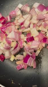 Blood sugar drops instantly with this red onion recipe! A true culinary  treasure that few know about!🧅 To continue receiving my recipes, just say  something... Thank you!❤