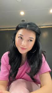 Amber Wisener's Instagram, Twitter & Facebook