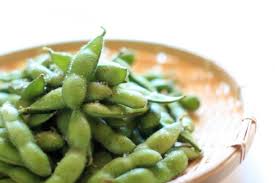 Ha un portamento eretto, più o meno cespuglioso, è ricoperta di peli ispidi, da cui. Hummus Di Edamame Ricetta Di Mia Sorella Zampagolosa