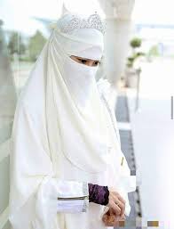 Kata kata untuk istri tercinta adalah quotes menarik yang bisa anda gunakan untuk memberi hadiah sederhana namun terasa sangat spesial. 10 Ciri Istri Yang Dirindukan Surga Dan Didambakan Suaminya Halaman 1 Kompasiana Com