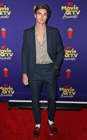 The 2021 mtv movie and tv awards highlighted so many stars that it spanned two nights, sunday, may 16, and monday, may 17. Zfqyvtzcl3h1hm