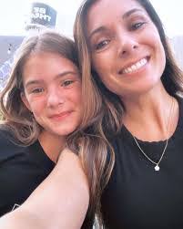 Samantha Mcdevitt's Instagram, Twitter & Facebook