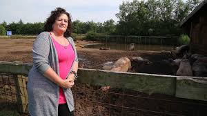 Nu arriveerde caroline van der plas, net gekozen als enig kamerlid van de boerburgerbeweging, dus in zo'n monster op wielen in den haag. Caroline Van Der Plas En Femke Wiersma Op De Lijst Van Bbb Pigbusiness Nl Nieuws Voor Varkenshouders